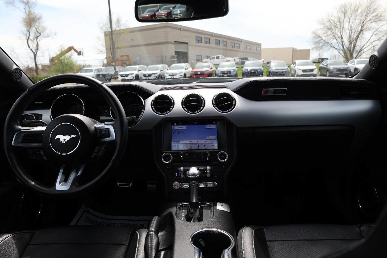 Used 2017 Ford Mustang GT Premium image 16