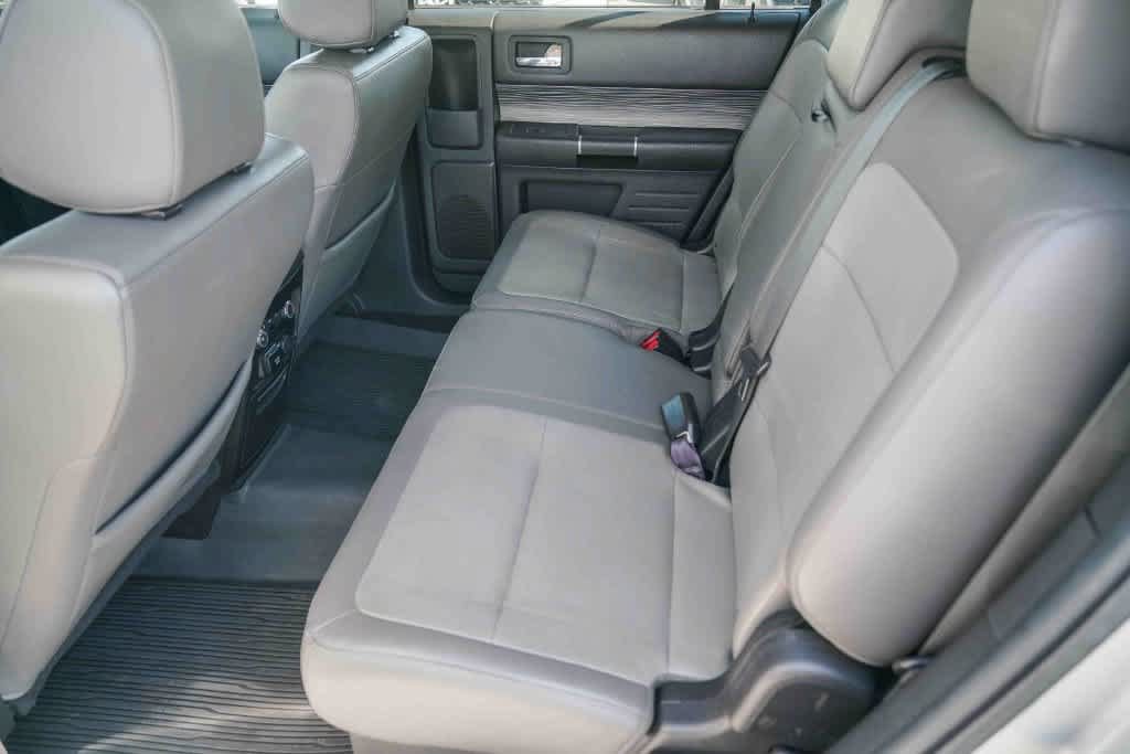 Used 2019 Ford Flex SEL w/ Equipment Group 202A FWD image 17