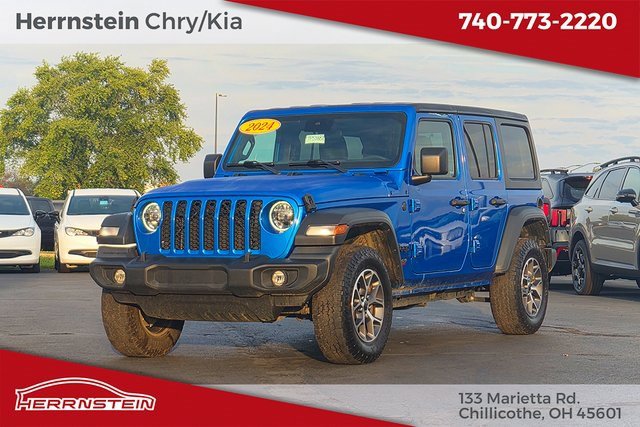 Used 2024 Jeep Wrangler Sport S image 3