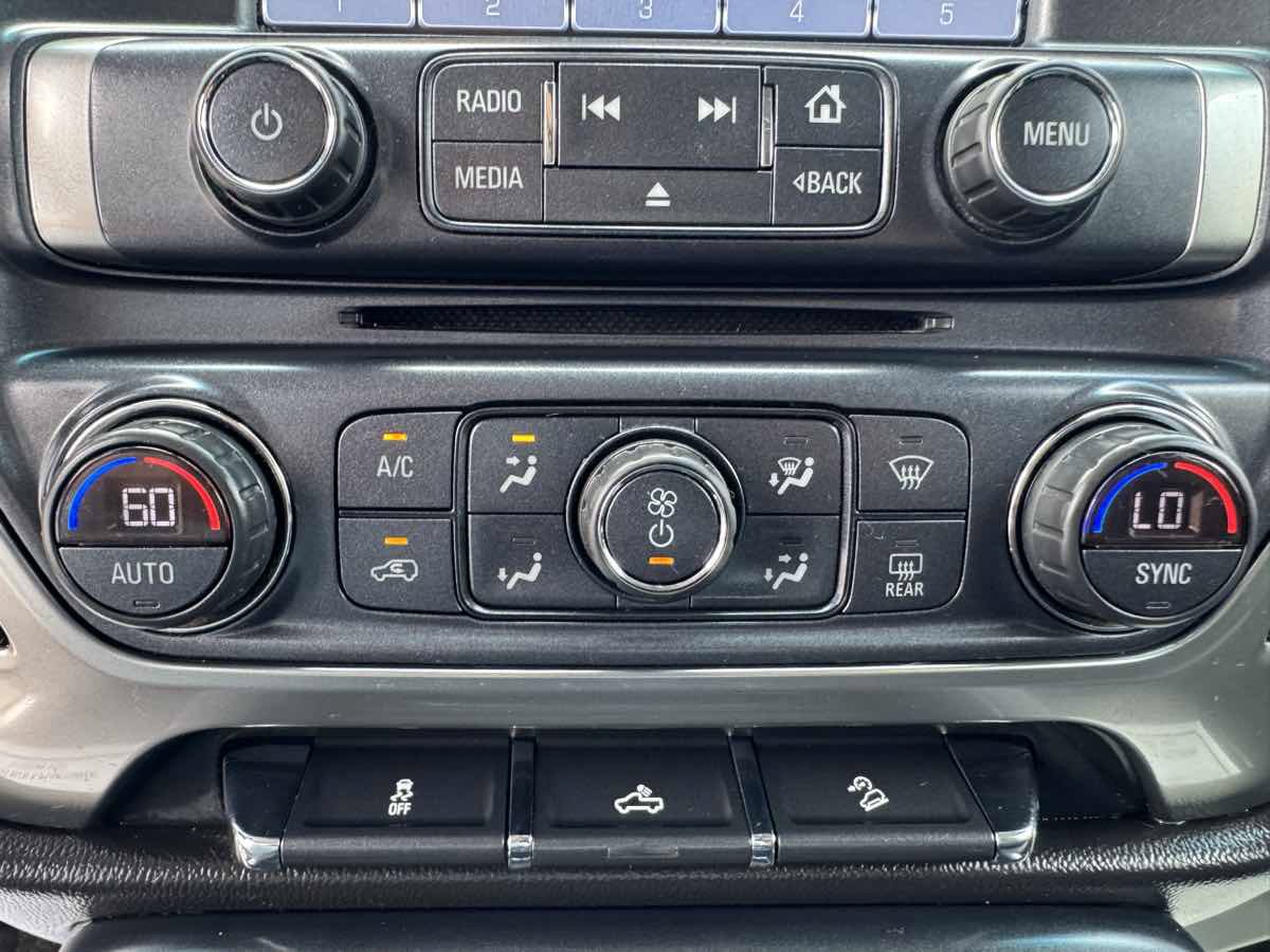 Used 2018 Chevrolet Silverado 1500 LT w/ All Star Edition AWD/4WD image 17