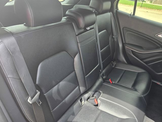 Used 2016 Mercedes-Benz GLA 250 4MATIC image 19