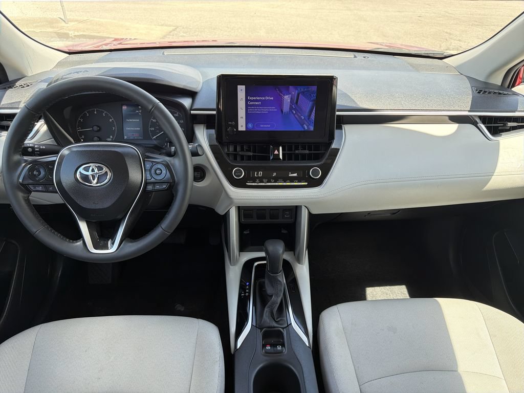 Used 2024 Toyota Corolla Cross LE FWD image 14