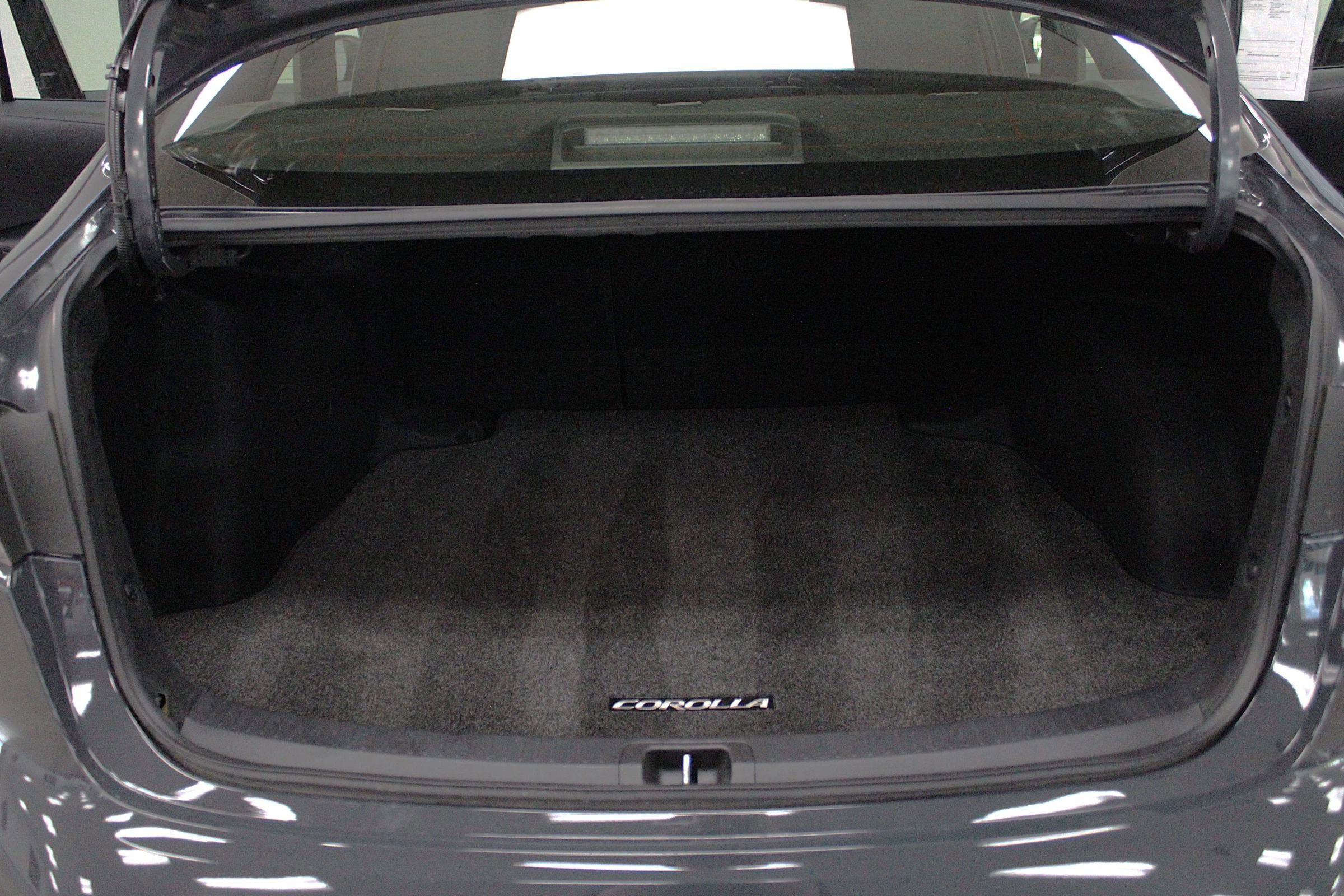 Used 2023 Toyota Corolla SE image 9