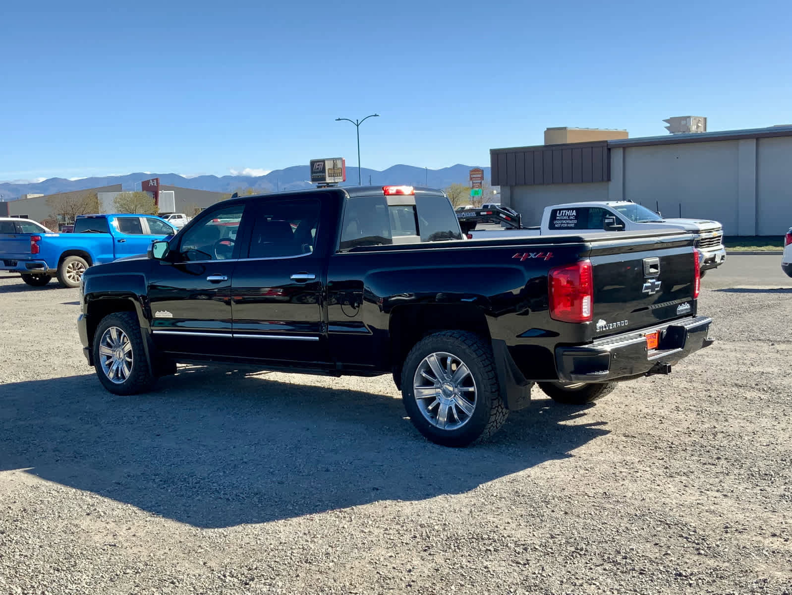 Used 2018 Chevrolet Silverado 1500 High Country AWD/4WD image 5