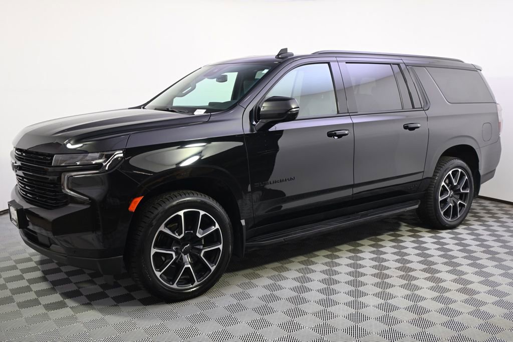 Used 2023 Chevrolet Suburban RST w/ Luxury Package AWD/4WD image 2
