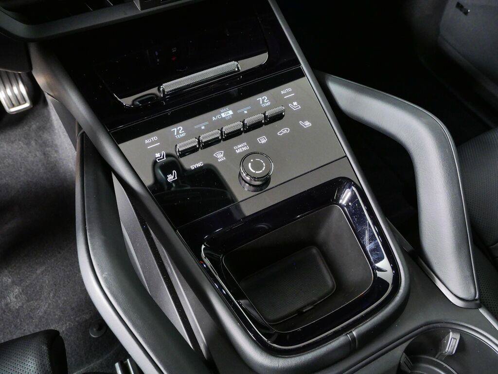 New 2026 Porsche Cayenne S AWD/4WD image 19