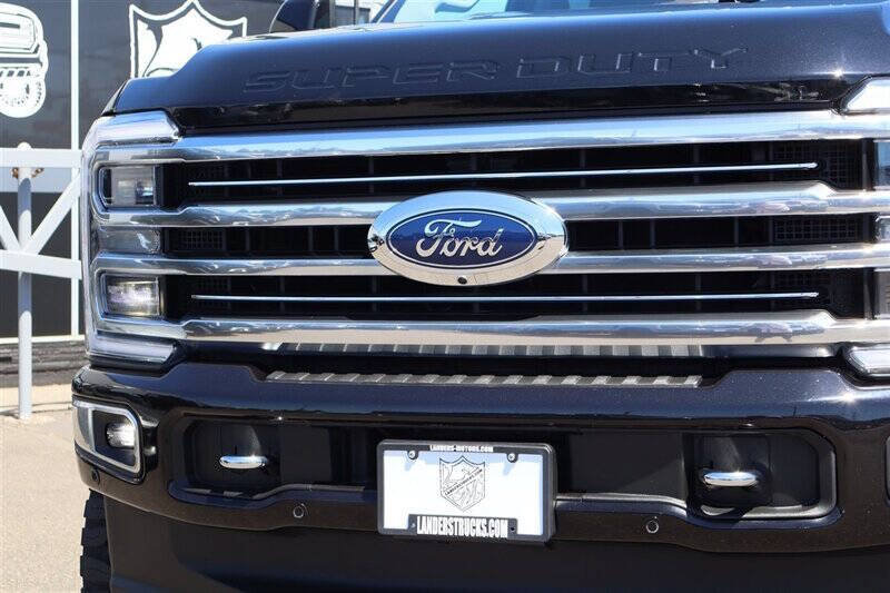 Used 2023 Ford F350 Limited w/ FX4 Off-Road Package AWD/4WD image 9