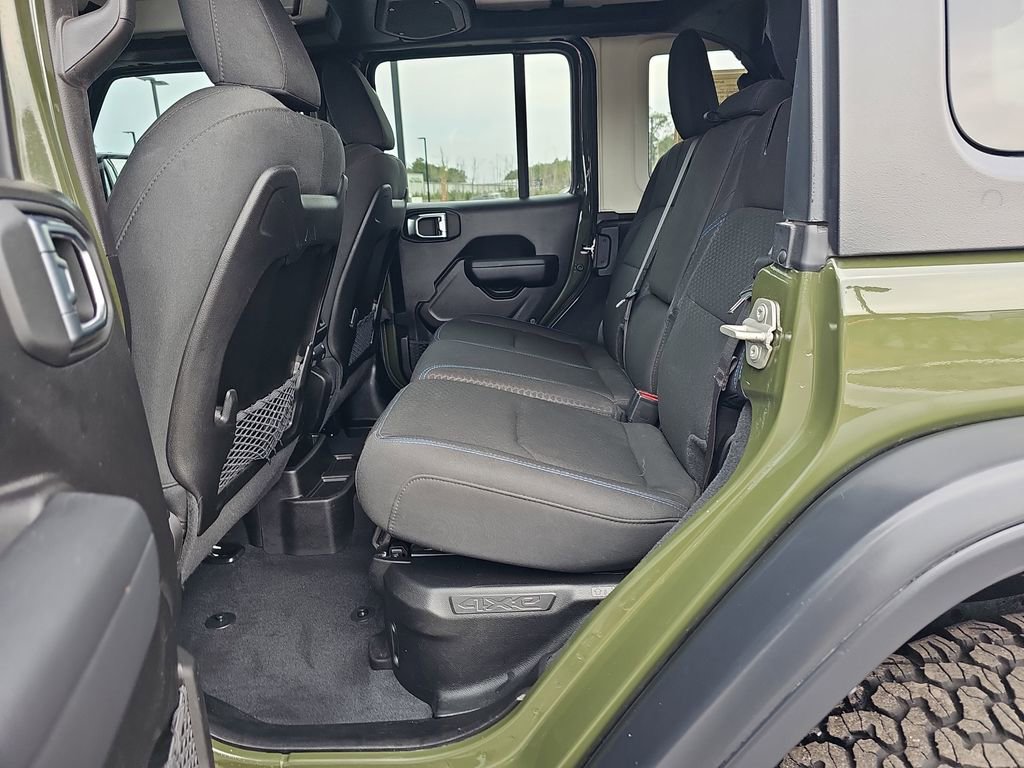 Used 2024 Jeep Wrangler Unlimited Rubicon 4xe w/ Technology Group image 17