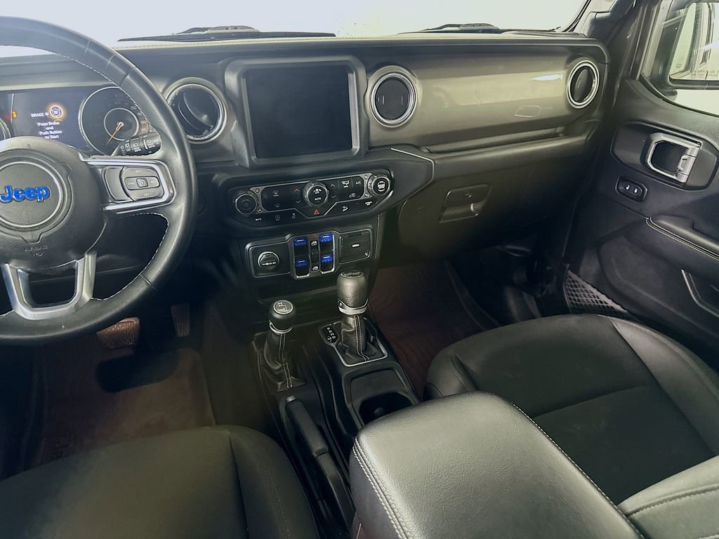 Used 2018 Jeep Wrangler Unlimited Sahara AWD/4WD image 19