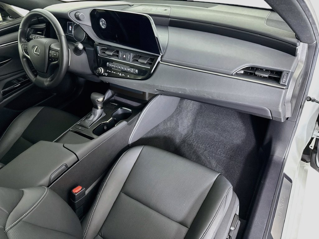 Used 2025 Lexus ES 350 w/ Accessory Package (Z2) FWD image 17