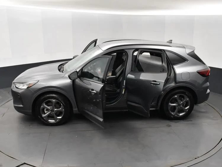 Used 2024 Ford Escape ST-Line FWD image 7