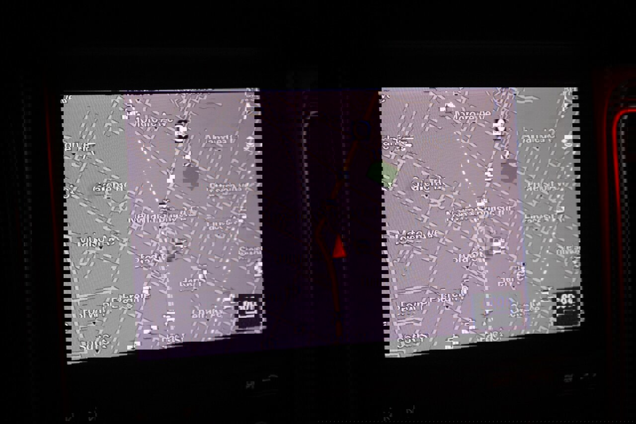 Used 2017 Porsche Macan S image 10