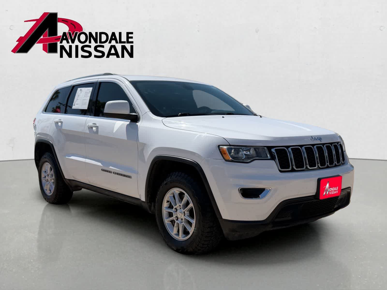 Used 2018 Jeep Grand Cherokee Laredo AWD/4WD image 8