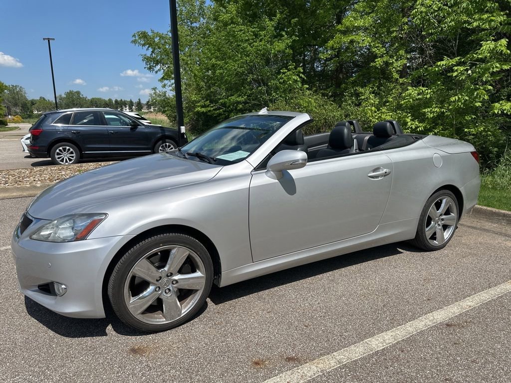 Used 2010 Lexus IS 350C RWD image 7