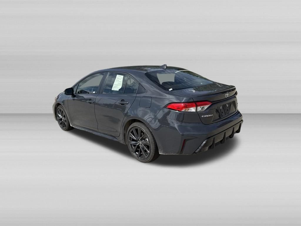 Used 2026 Toyota Corolla SE FWD image 9