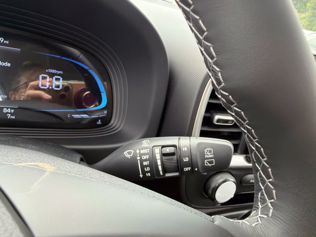New 2026 Hyundai Venue SEL FWD image 33