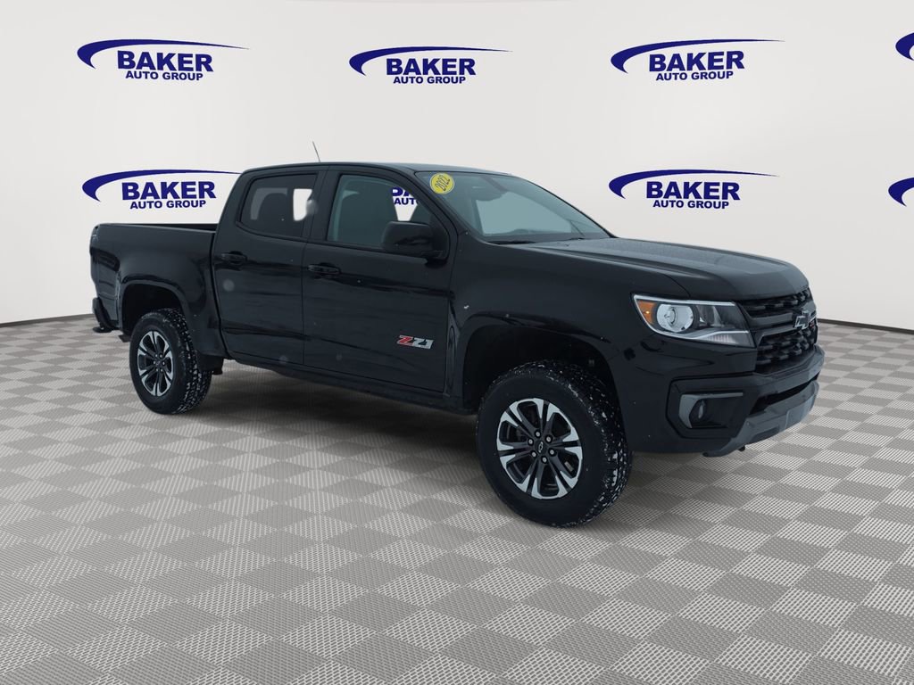 Used 2022 Chevrolet Colorado Z71 w/ Z71 Midnight Edition image 3