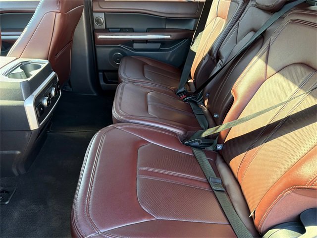 Used 2024 Ford Expedition Limited image 15