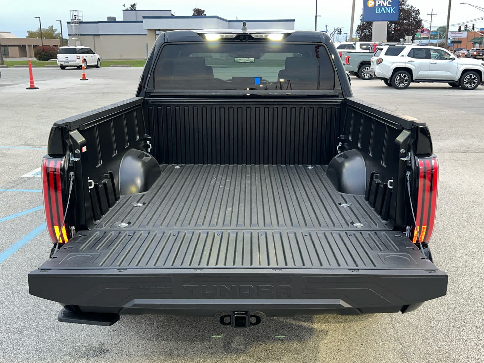 New 2026 Toyota Tundra Limited AWD/4WD image 11