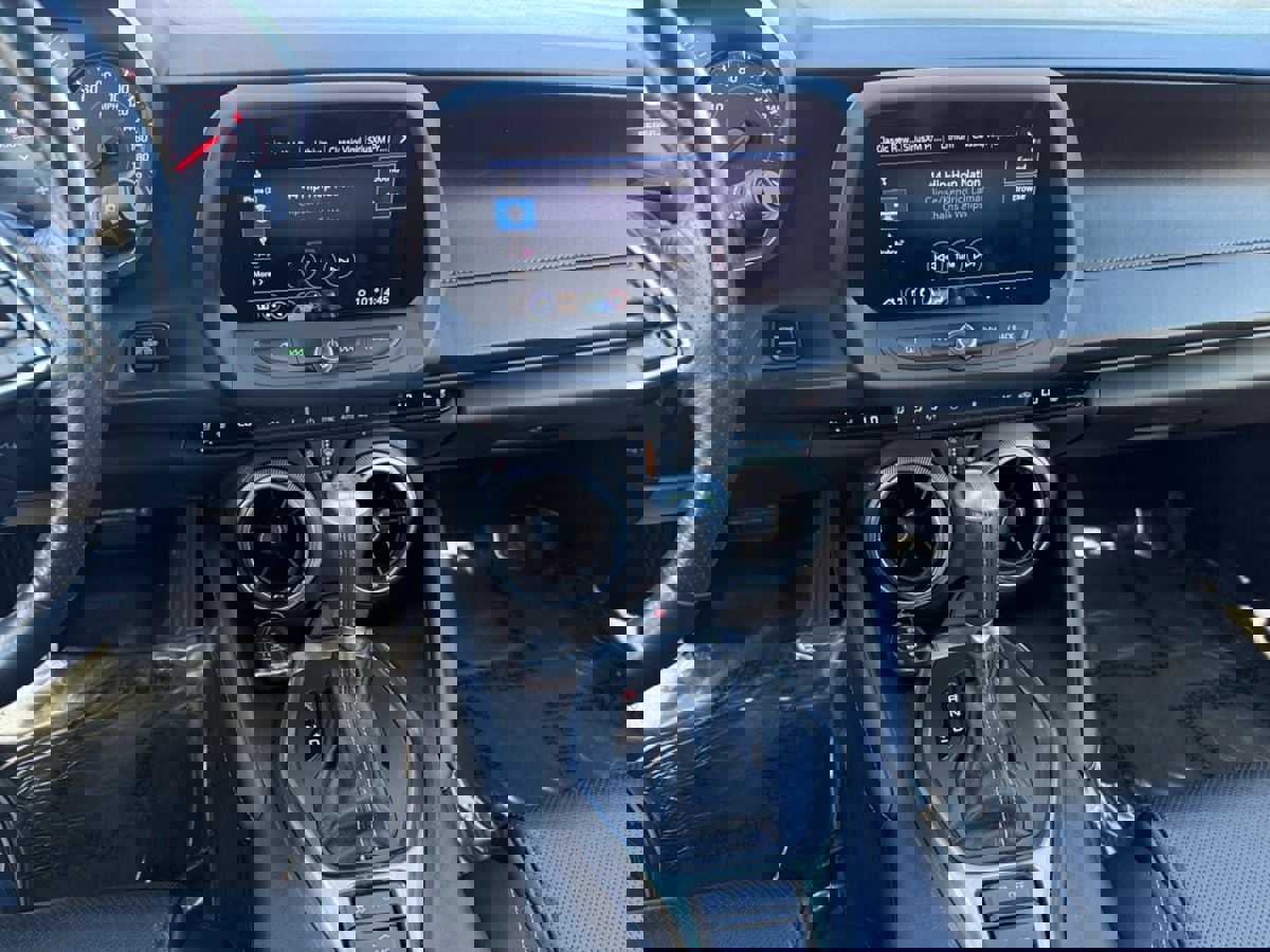 Used 2019 Chevrolet Camaro SS image 10