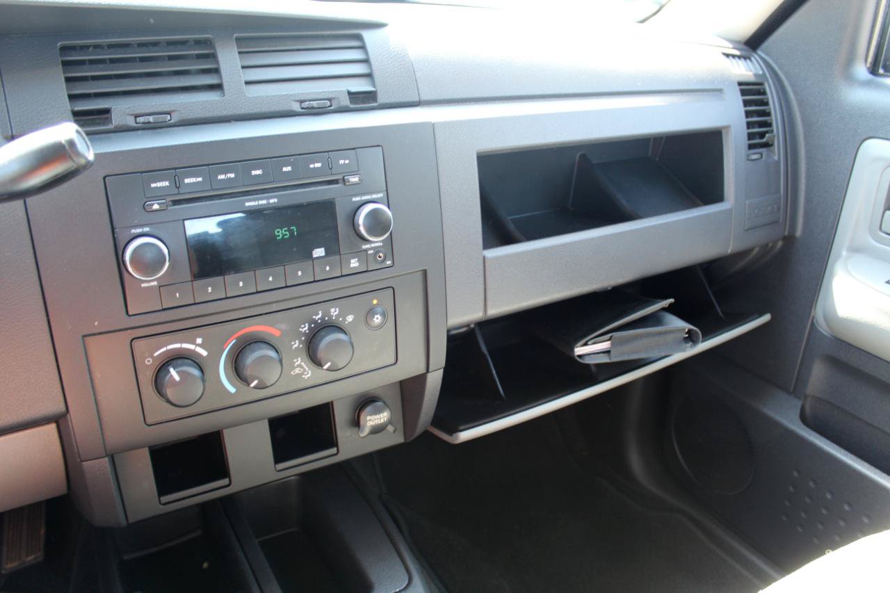 Used 2011 Dodge Dakota Big Horn RWD image 16