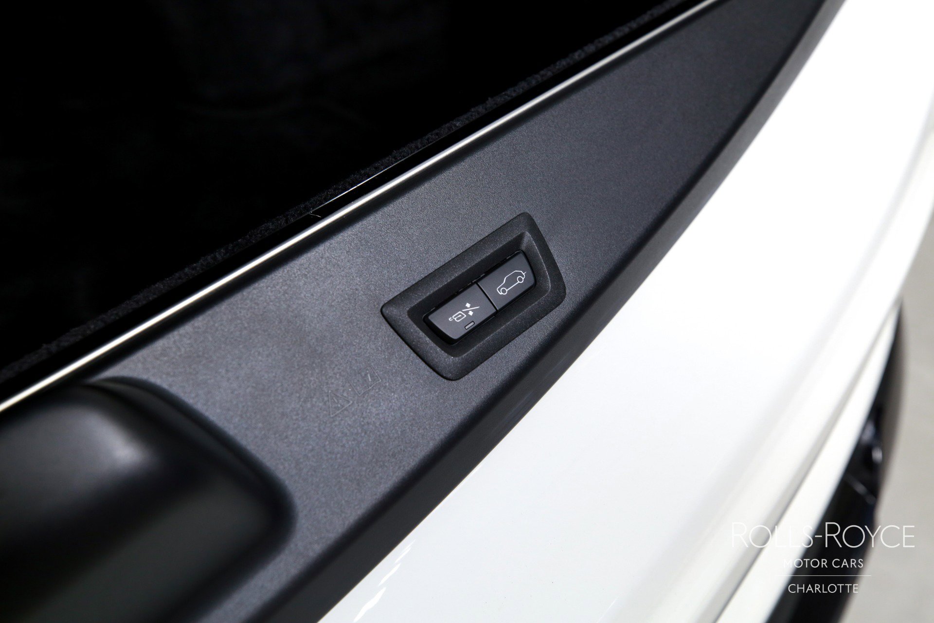 Certified 2025 Rolls-Royce Cullinan image 25