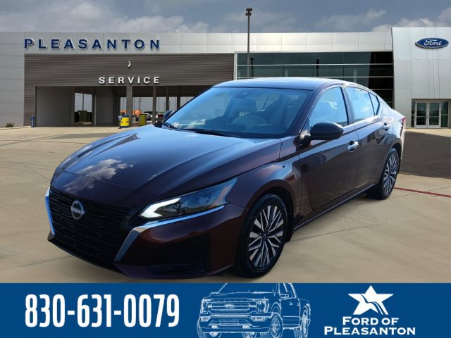 Used 2025 Nissan Altima 2.5 SV