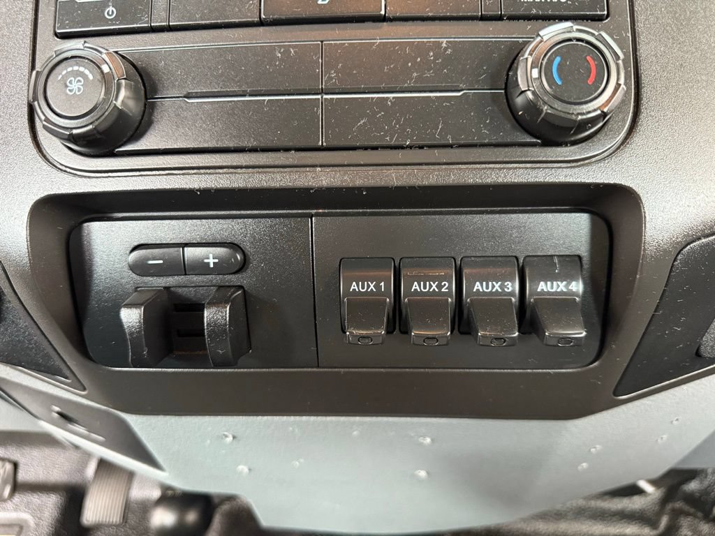 Used 2011 Ford F550 4x4 SuperCab Super Duty w/ PWR Equipment Group image 37