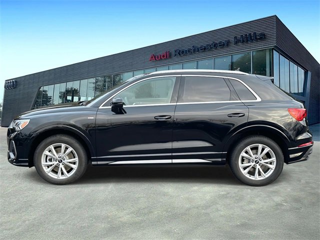 Certified 2025 Audi Q3 2.0T Premium w/ Convenience Package image 2