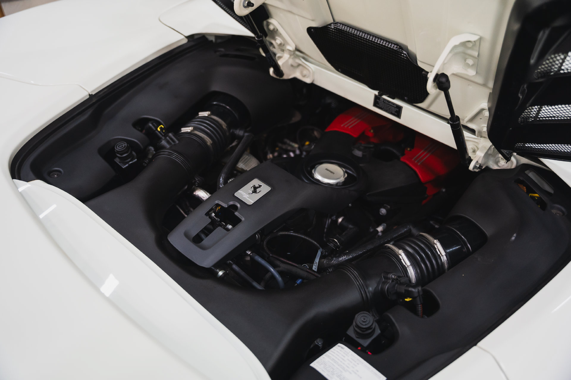 Used 2018 Ferrari 488 Spider RWD image 95