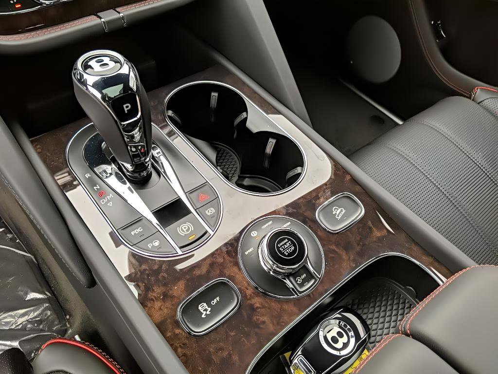 Used 2023 Bentley Bentayga Extended Wheelbase image 30