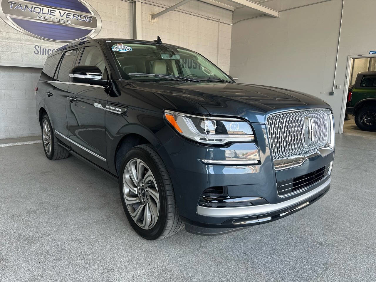 Used 2022 Lincoln Navigator 2WD