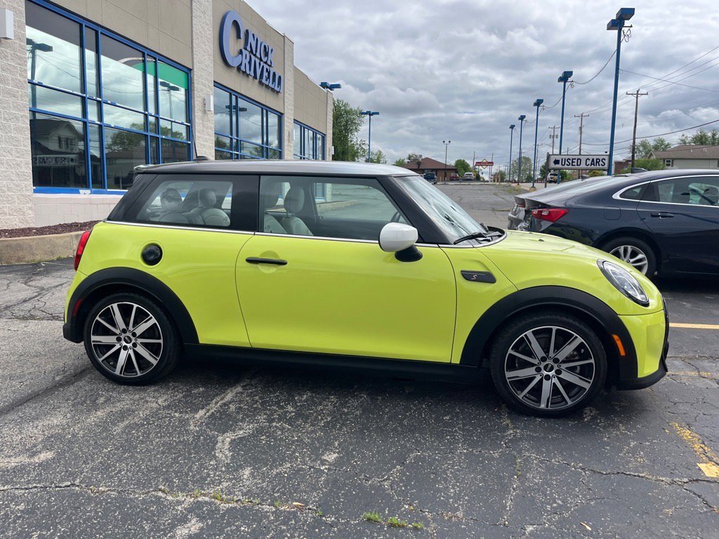 Used 2024 MINI Cooper S image 2