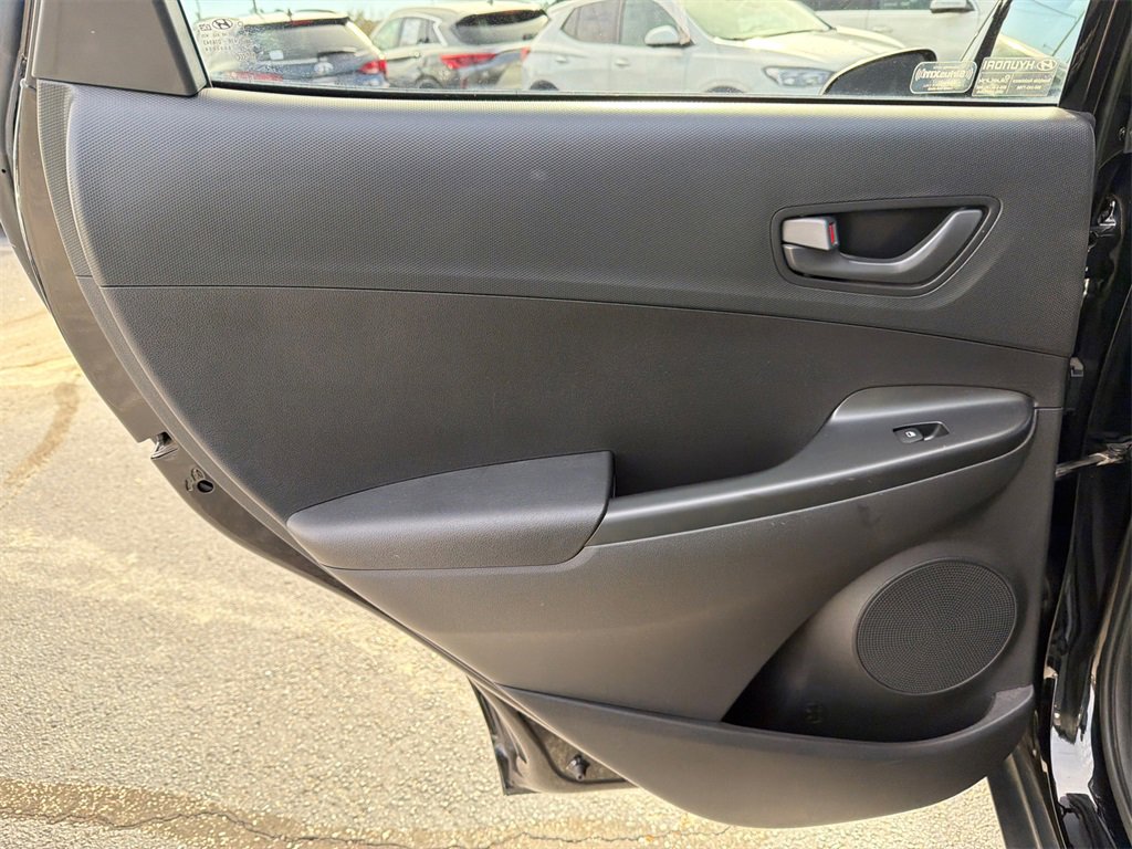 Used 2022 Hyundai Kona SEL image 21