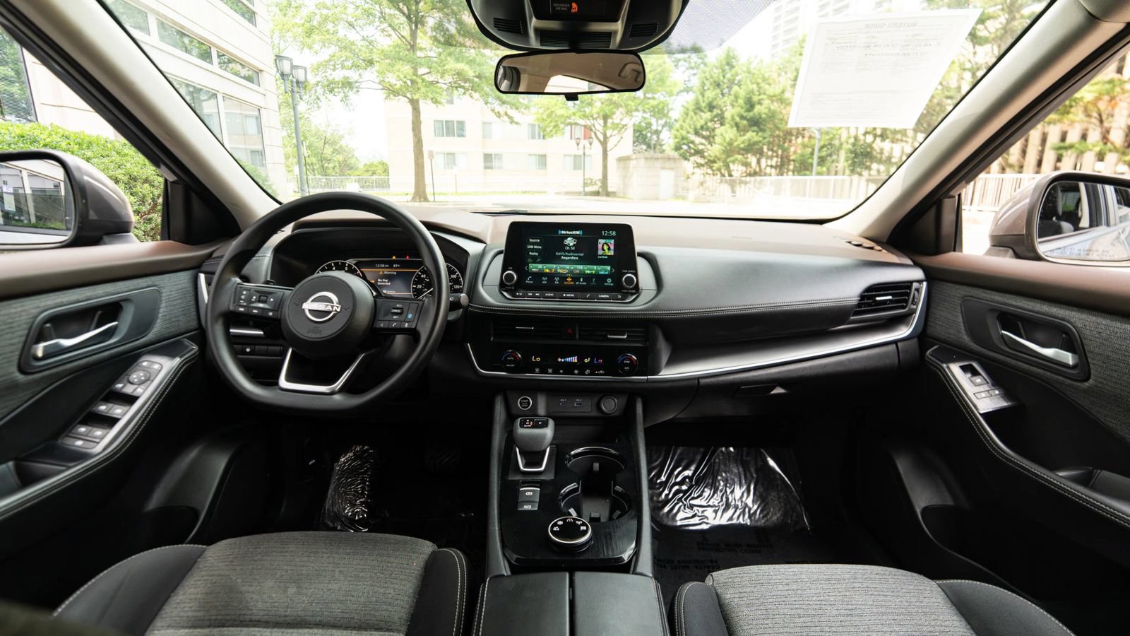 Used 2023 Nissan Rogue SV AWD/4WD image 28