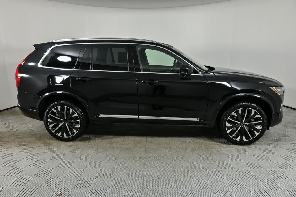 Used 2026 Volvo XC90 B6 Ultra w/ Protection Package AWD/4WD image 28
