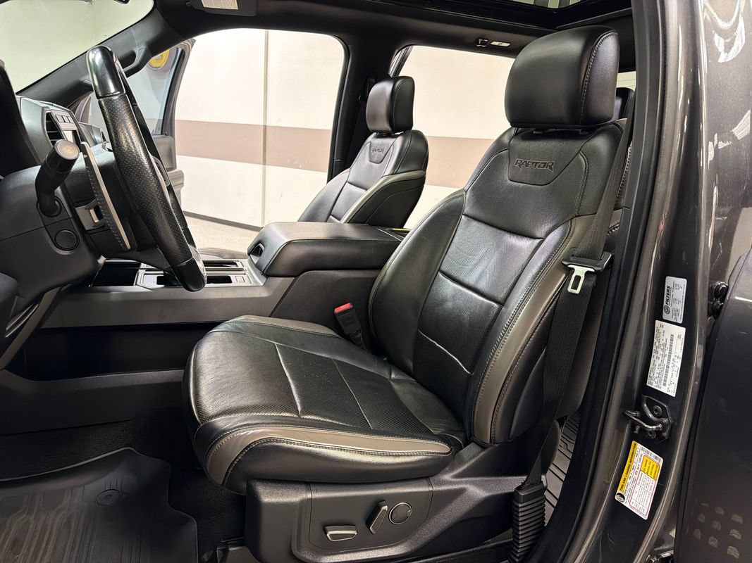 Used 2018 Ford F150 Raptor w/ Equipment Group 802A Luxury AWD/4WD image 24