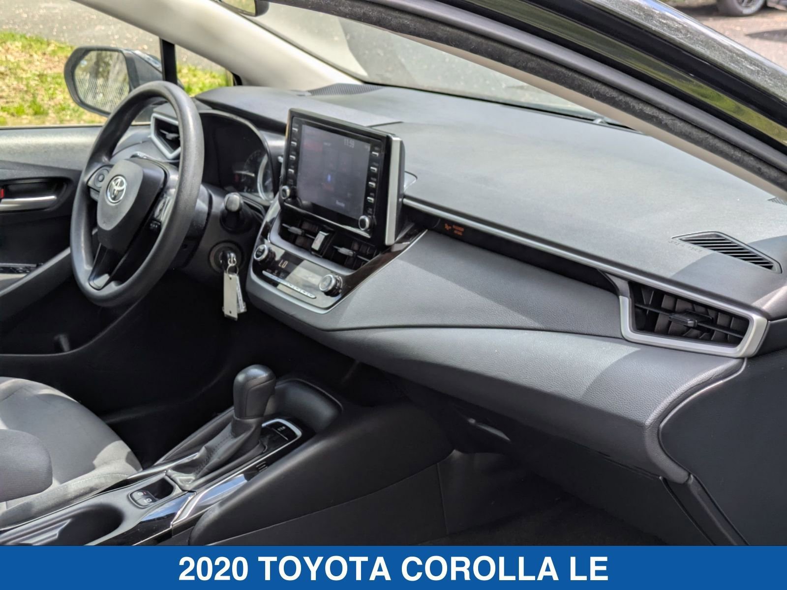 Used 2020 Toyota Corolla LE FWD image 35