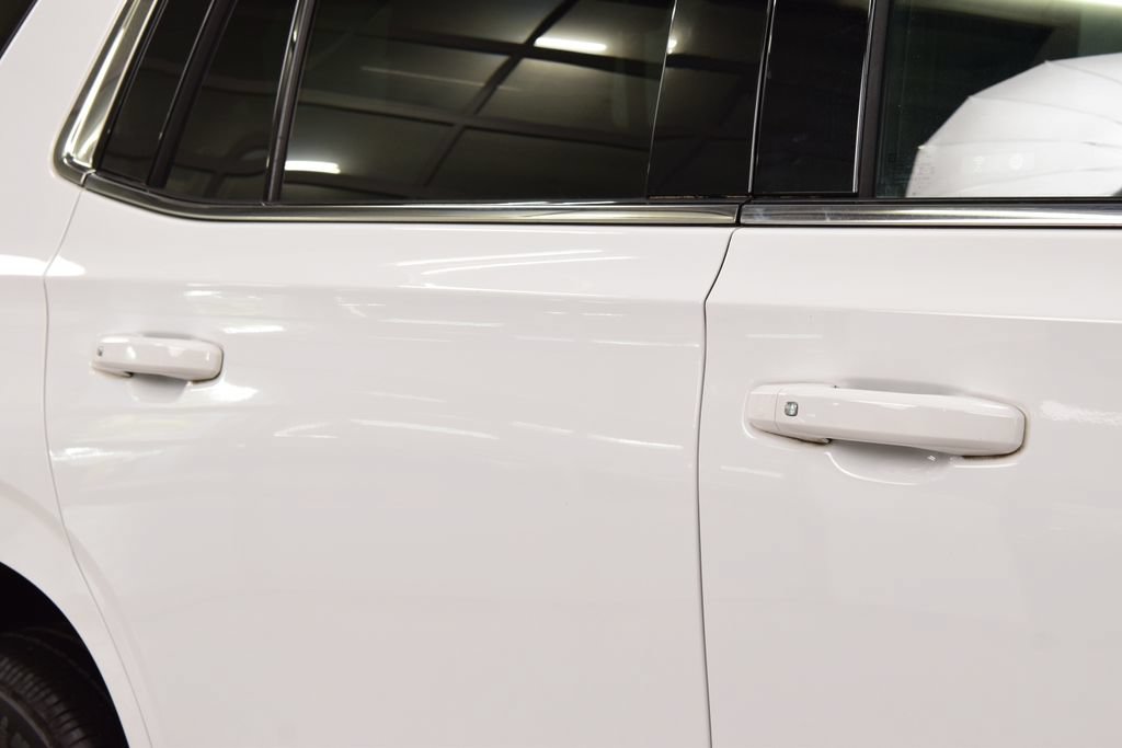 Used 2021 Chevrolet Tahoe LT AWD/4WD image 17