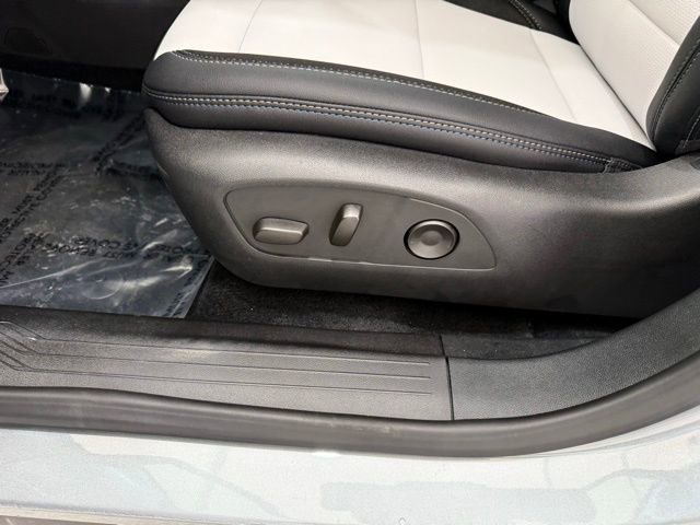 New 2026 Chevrolet Equinox EV LT FWD image 12