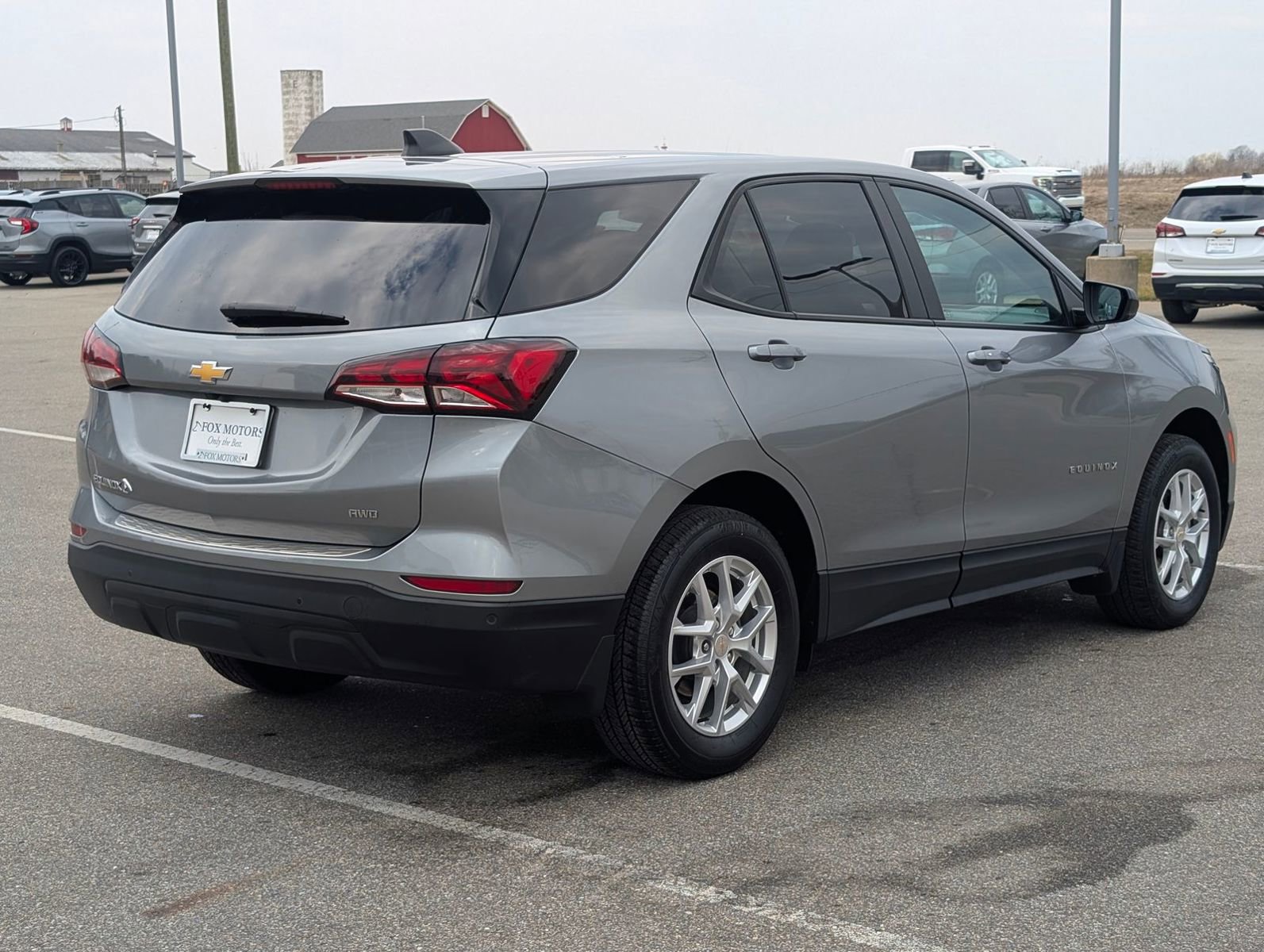 Used 2024 Chevrolet Equinox LS w/ LS Convenience Package image 4