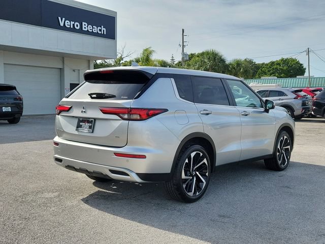 Used 2024 Mitsubishi Outlander SE AWD/4WD image 6