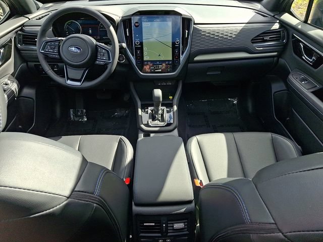 Used 2025 Subaru Forester Limited AWD/4WD image 16