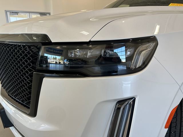 Used 2022 Cadillac Escalade ESV Sport Platinum w/ Heavy-Duty Trailer Package image 7