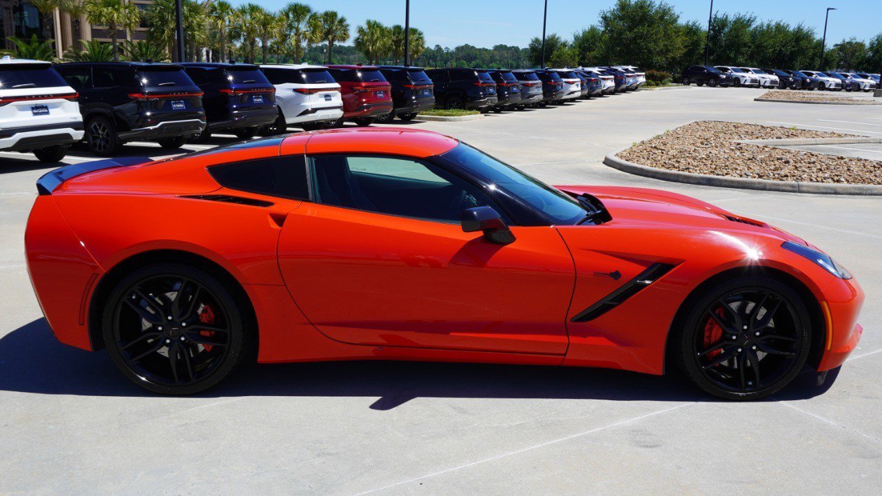 Used 2016 Chevrolet Corvette Stingray Coupe w/ 2LT Preferred Equipment Group RWD image 4