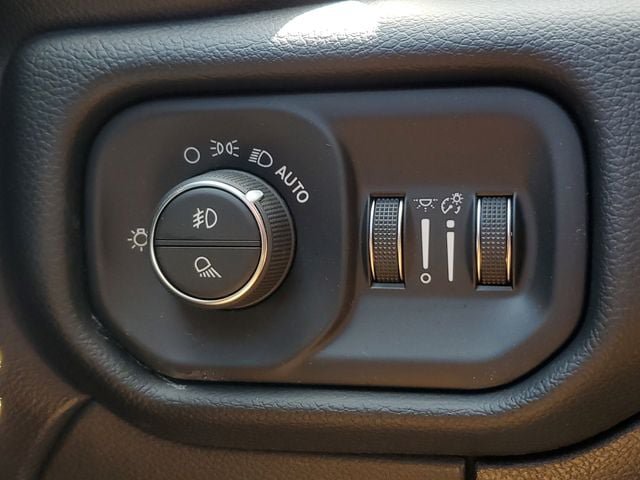 Certified 2026 RAM 2500 Laramie AWD/4WD image 39