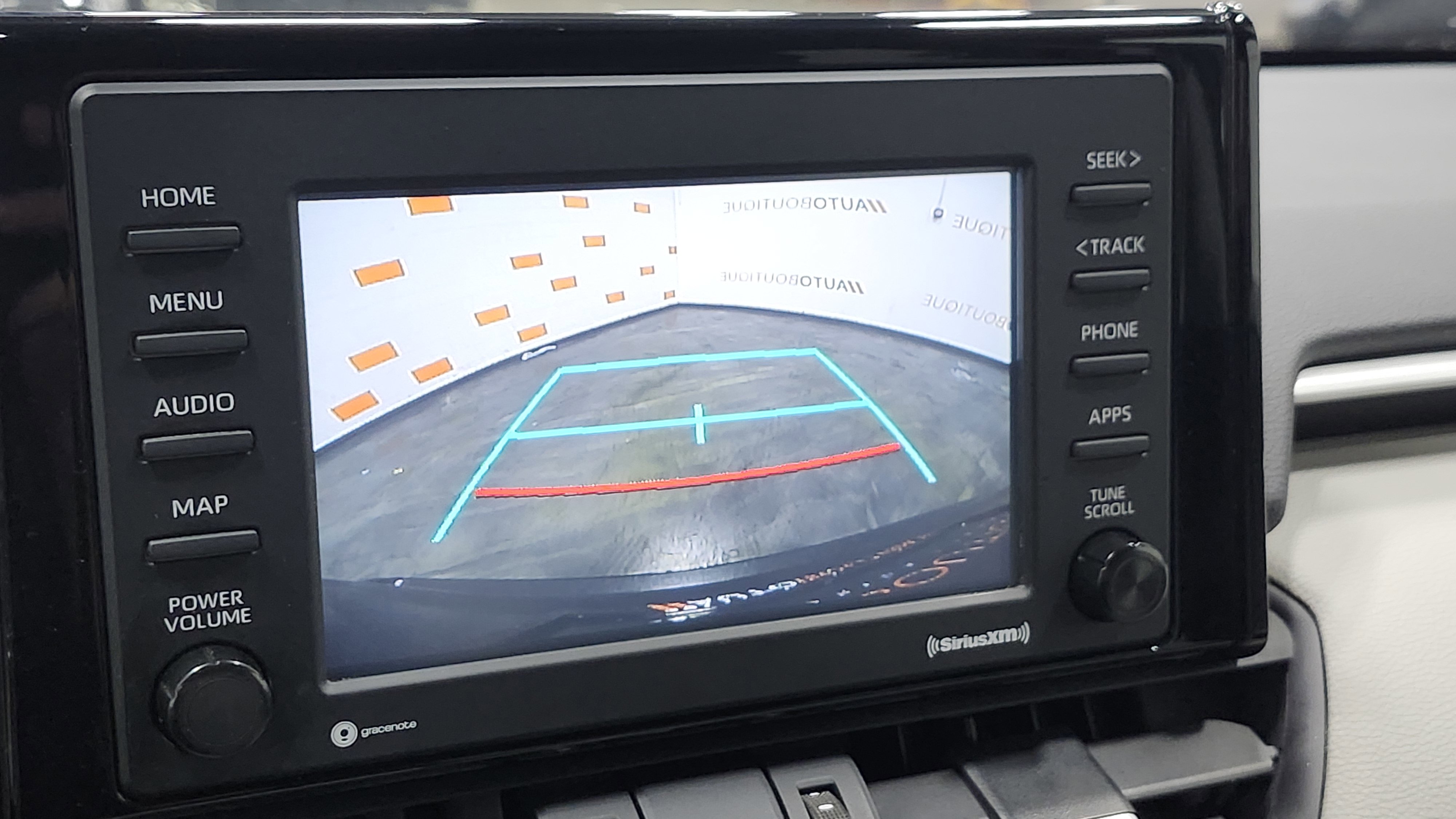 Used 2020 Toyota RAV4 XLE Premium image 27