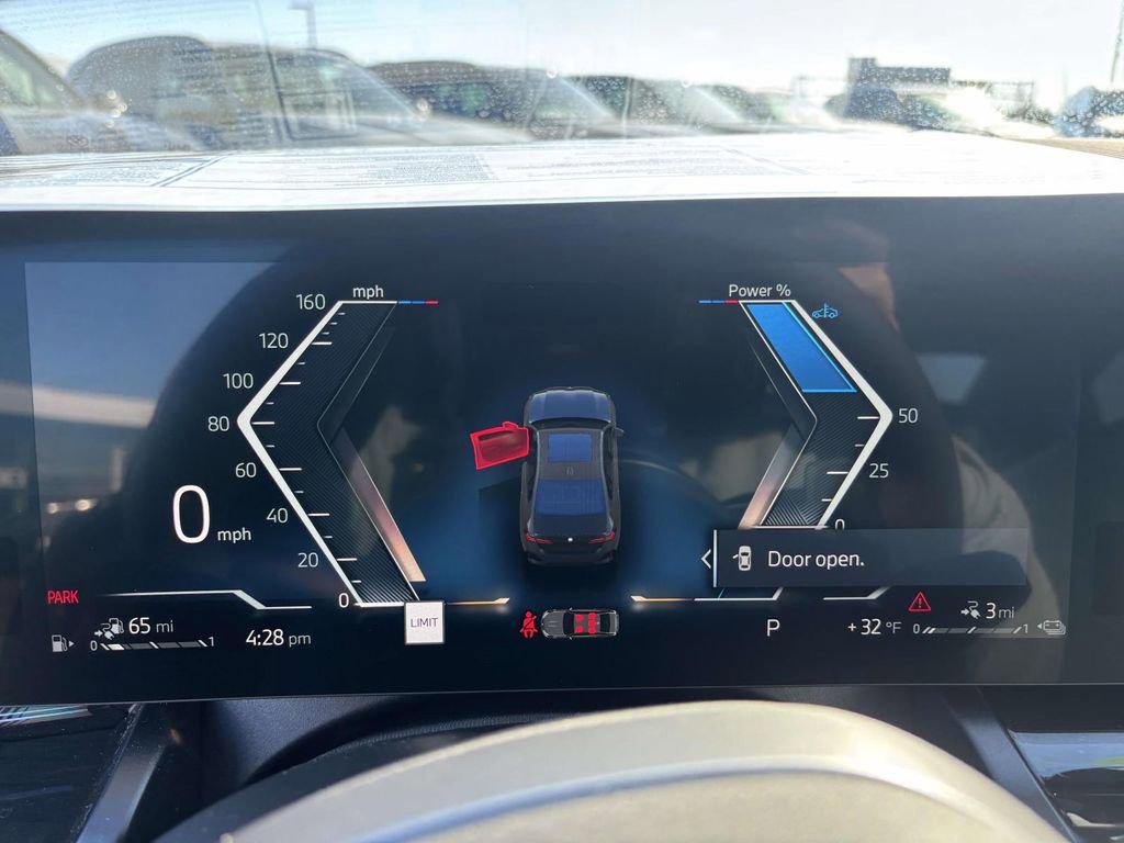 New 2026 BMW 550e xDrive image 10