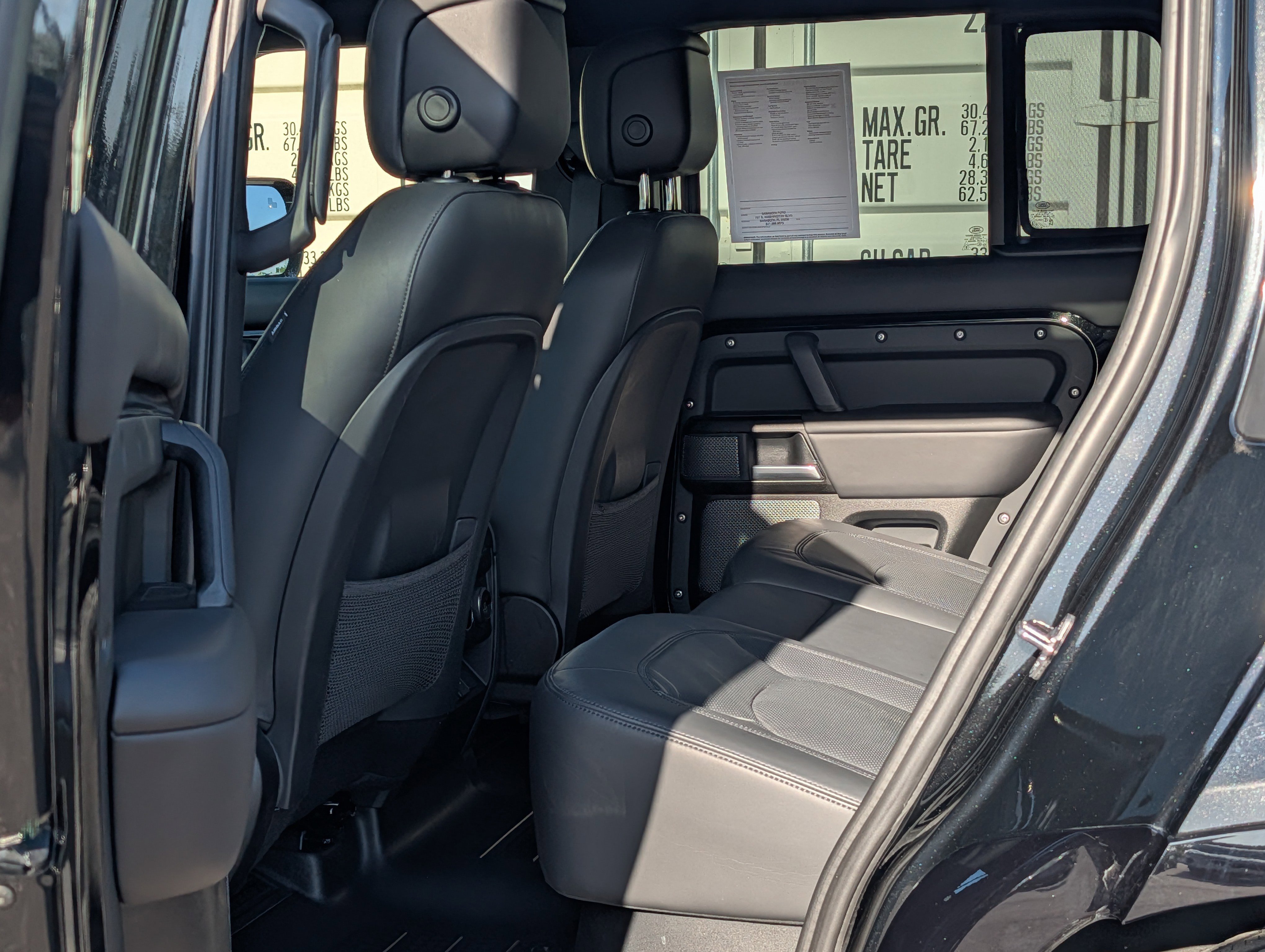 Used 2023 Land Rover Defender 110 V8 image 14