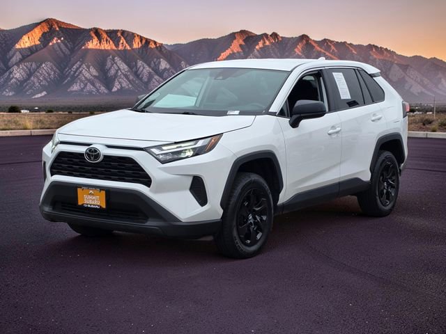 Used 2025 Toyota RAV4 LE FWD image 4